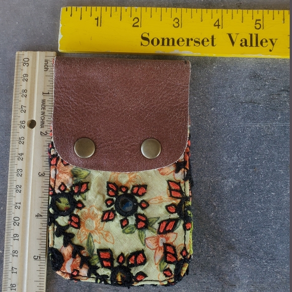 🌎👽 Free People Boho Embroidered Repurposed vtg banjara hippie Wallet card case - Picture 2 of 10